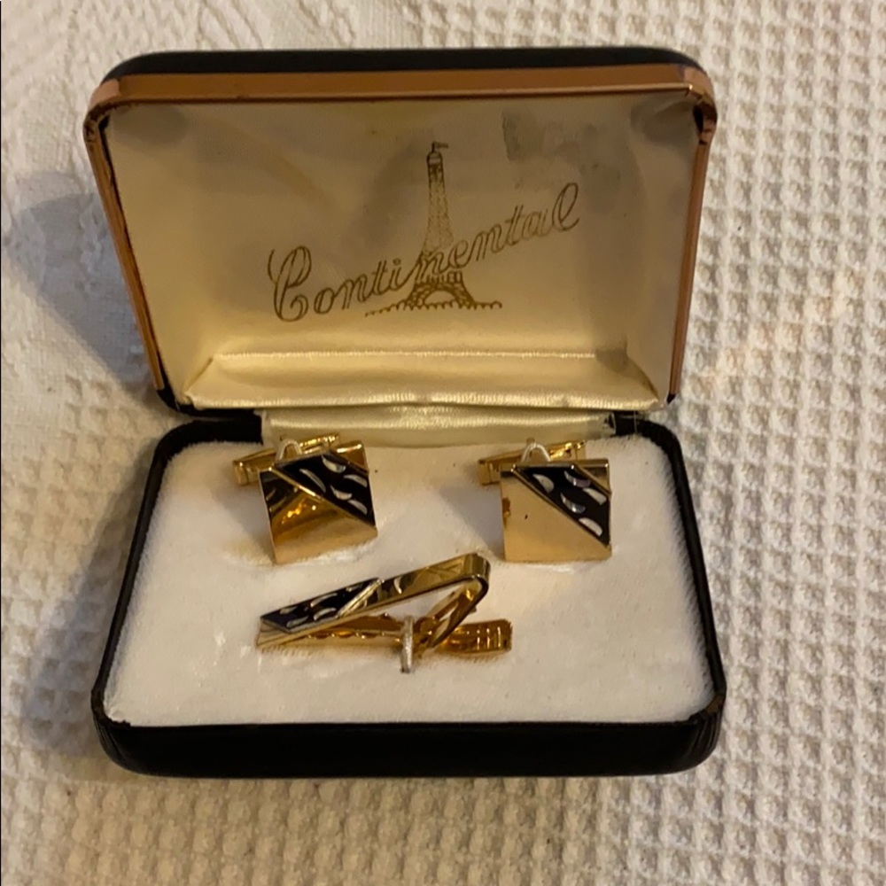 VTG Continental gold tone cufflink & tie-bar set